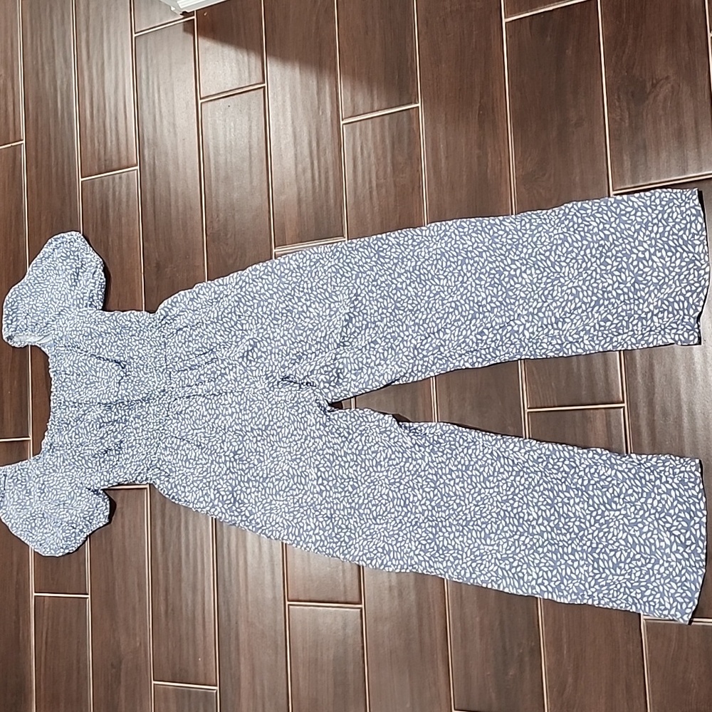 Sincerely Jules Medium Jumpsuit. Blue/White. 2 Pockets. Elastic Waist & Top